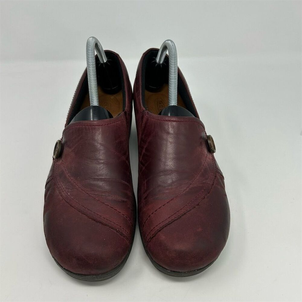 KEEN Women's Red Leather Slip-On Clog Loafers Size 10 Casual Comfort - Picture 5 of 15